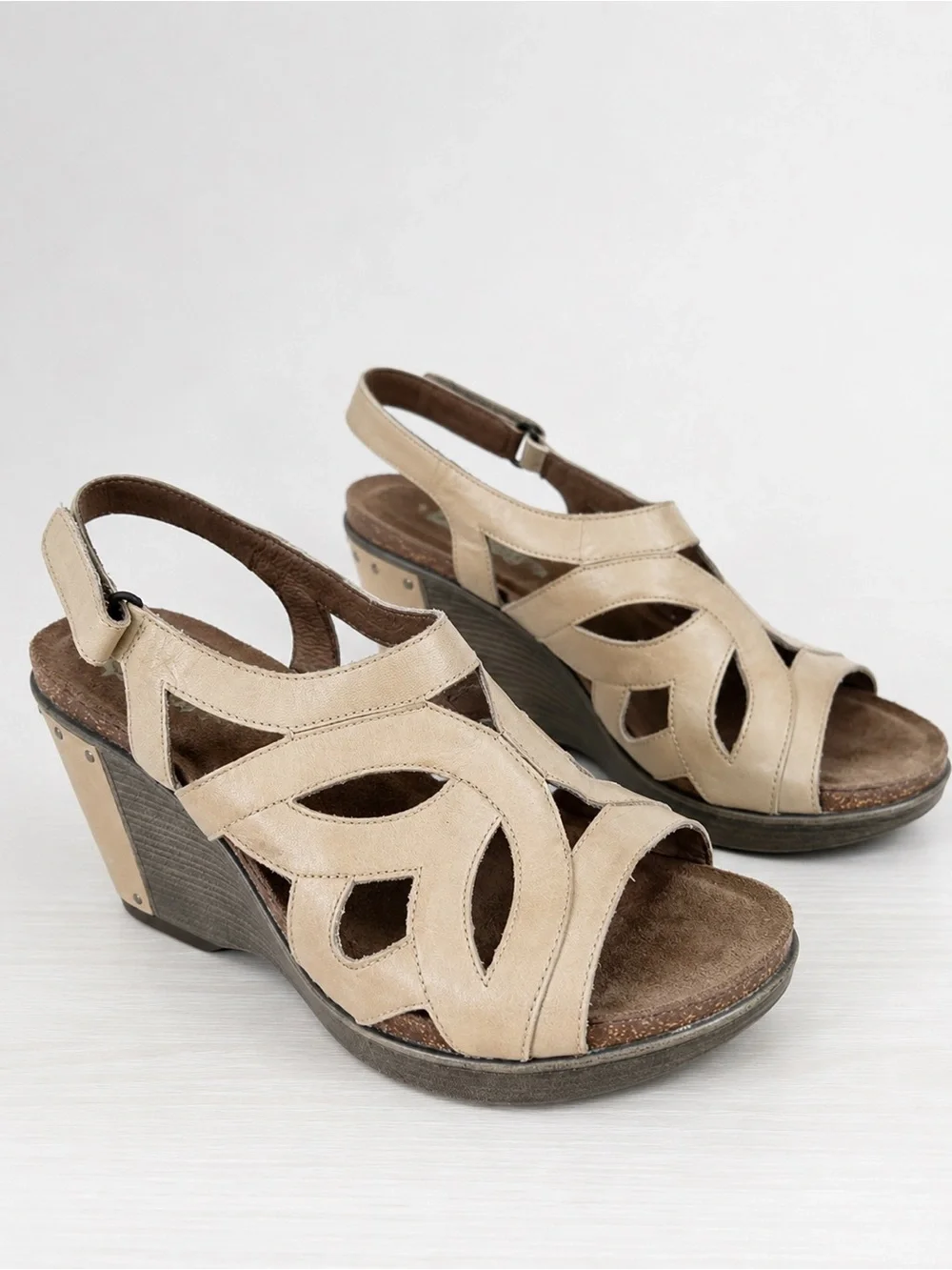 Dansko Women’s Leather Cutout Wedge Sandals Beige/Taupe Size 41